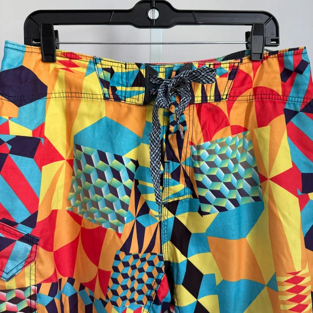 Reef Board Shorts Swim Trunks Geometric Multicolor Mens Size‎ 32